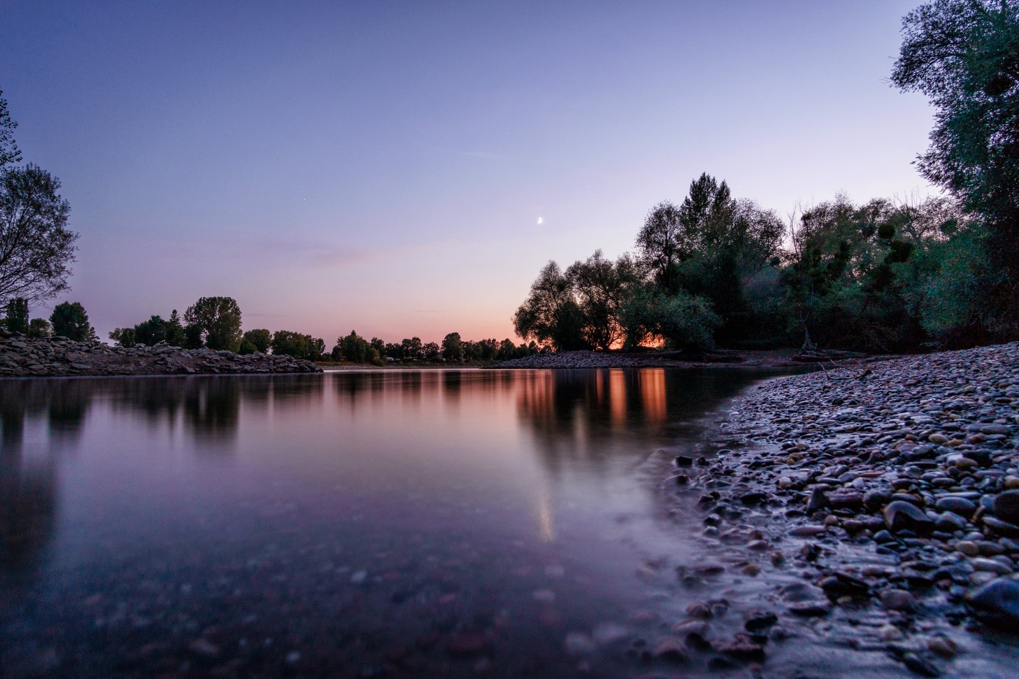 Zur Erholung einfach mal Vater Rhein guten Abend sagen