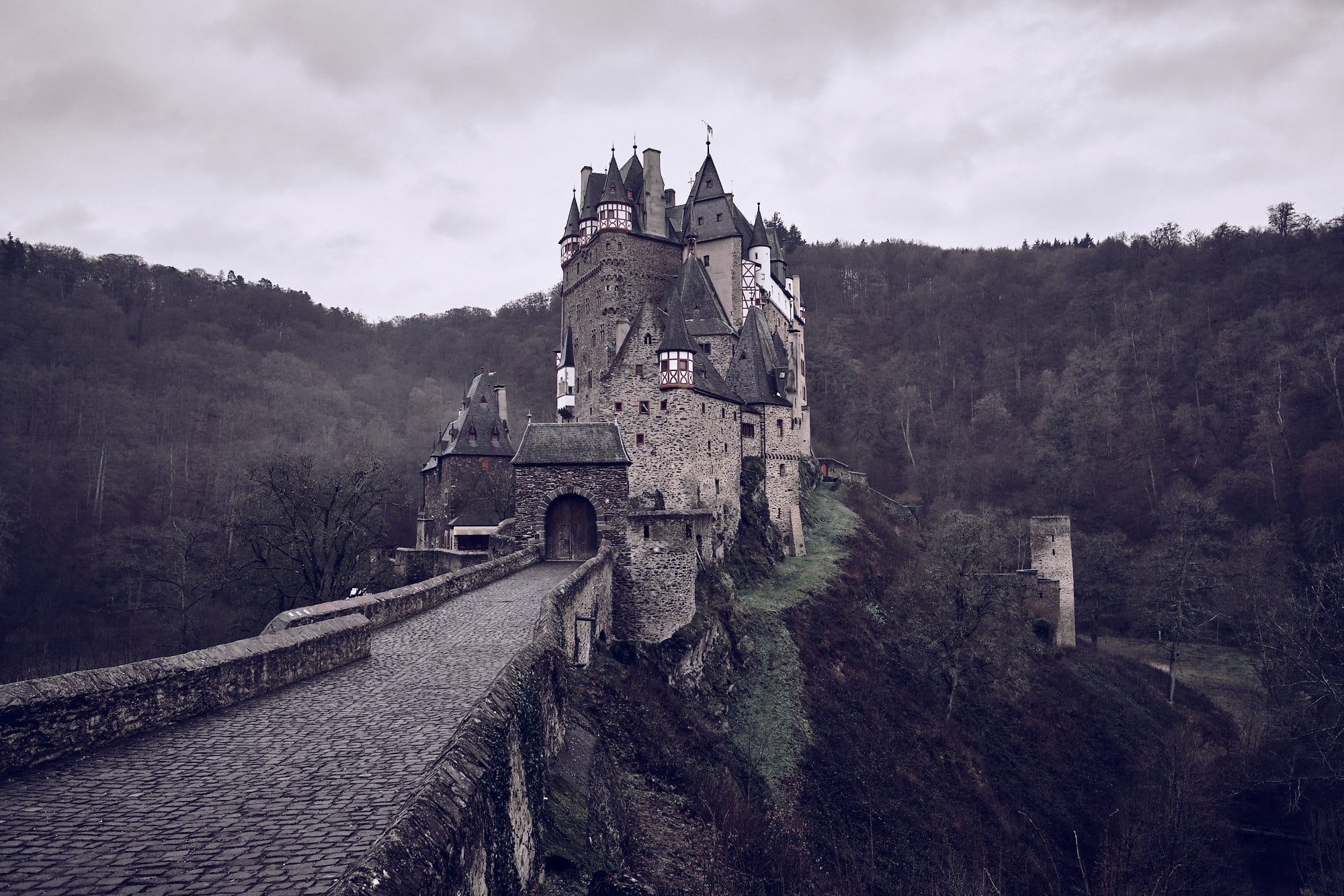 Burg Eltz III/III